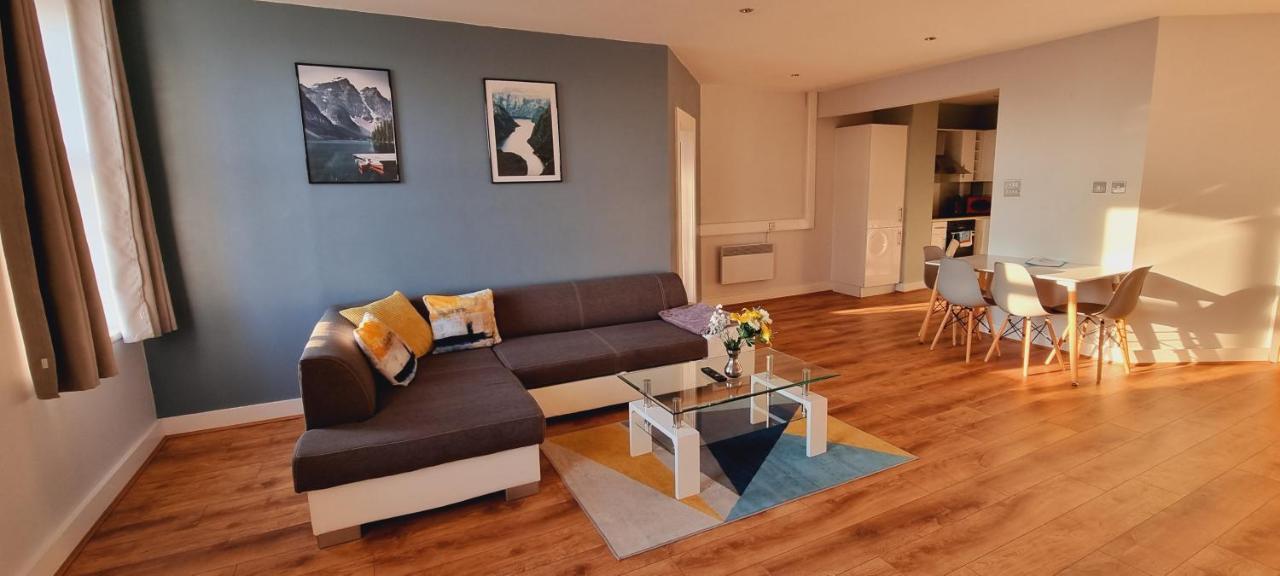 Modern And Spacious Swansea Centre Apartment Экстерьер фото